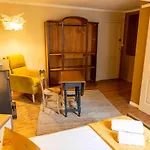 Autour D'une Toile Konukevi 3*