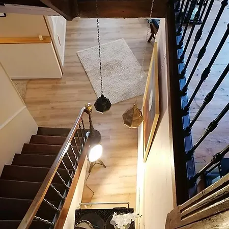 Autour D'une Toile Rouvenac