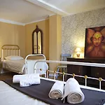 Гостевой дом Autour D'une Toile 3*