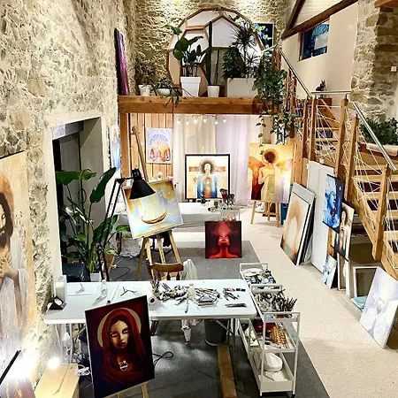 Autour D'une Toile 3*