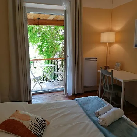 Casa de hóspedes Autour D'une Toile Rouvenac