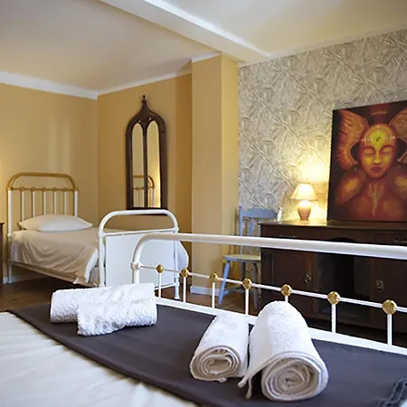 בית הארחה Autour D'une Toile *